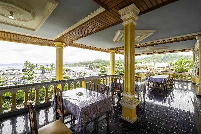 Retkeilymaja Spot On 1896 Hotel Mahkota Pantai