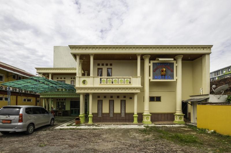 הוסטל Spot On 1896 Hotel Mahkota Pantai