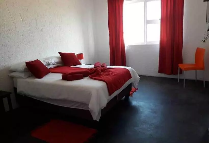 تختخواب و صبحانه Lientjies Guest House