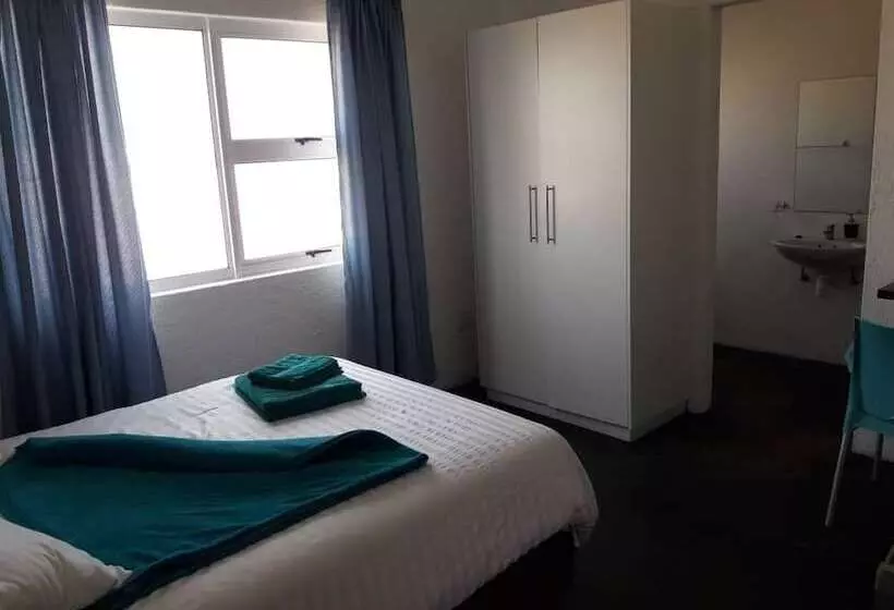 تختخواب و صبحانه Lientjies Guest House