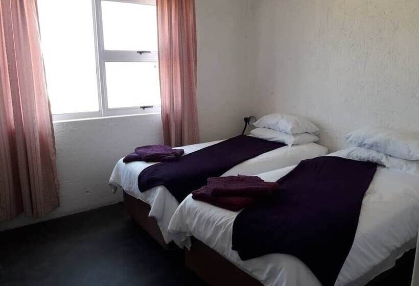 تختخواب و صبحانه Lientjies Guest House