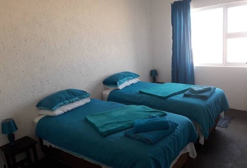 تختخواب و صبحانه Lientjies Guest House