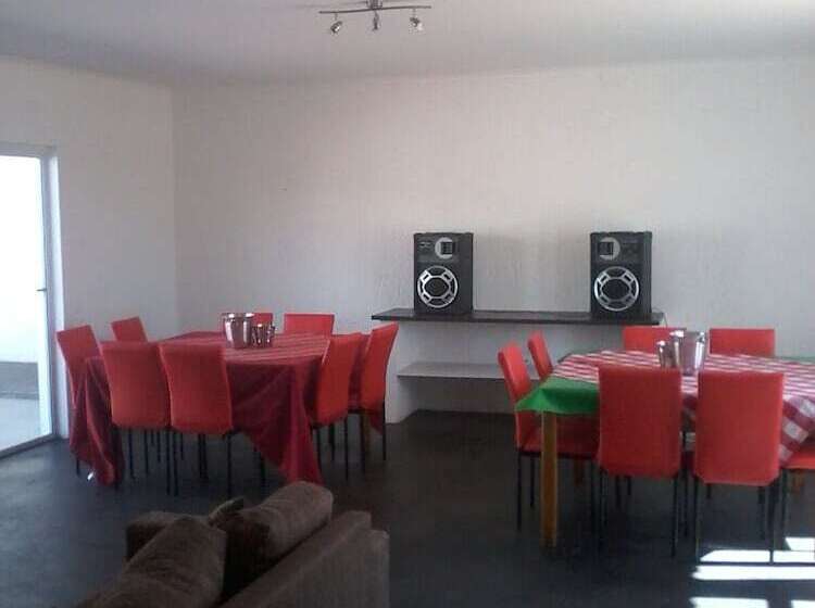 تختخواب و صبحانه Lientjies Guest House