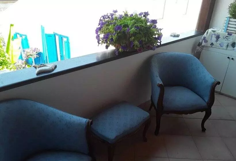 تختخواب و صبحانه L'onda