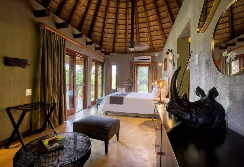 ホテル Emhosheni River Lodge