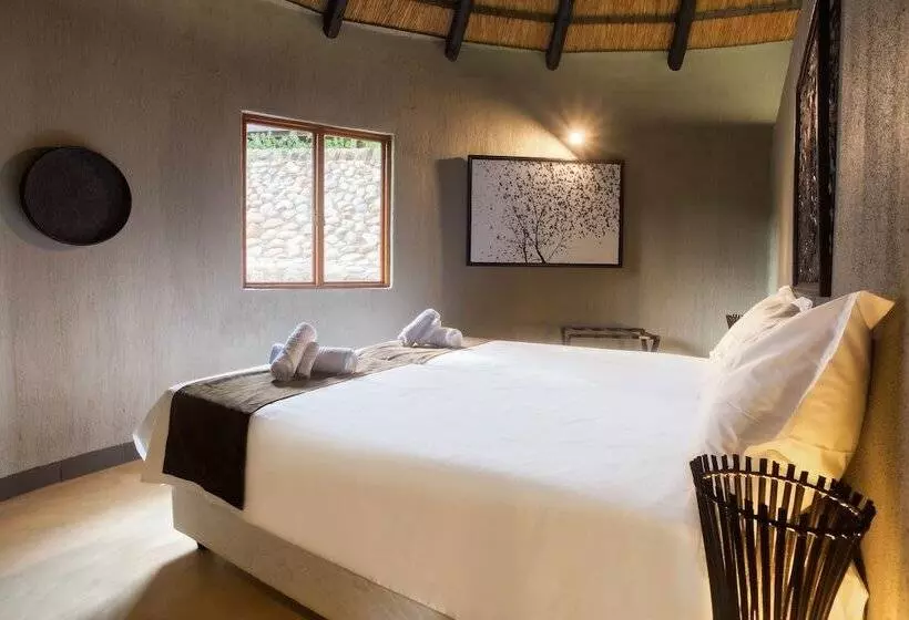 ホテル Emhosheni River Lodge
