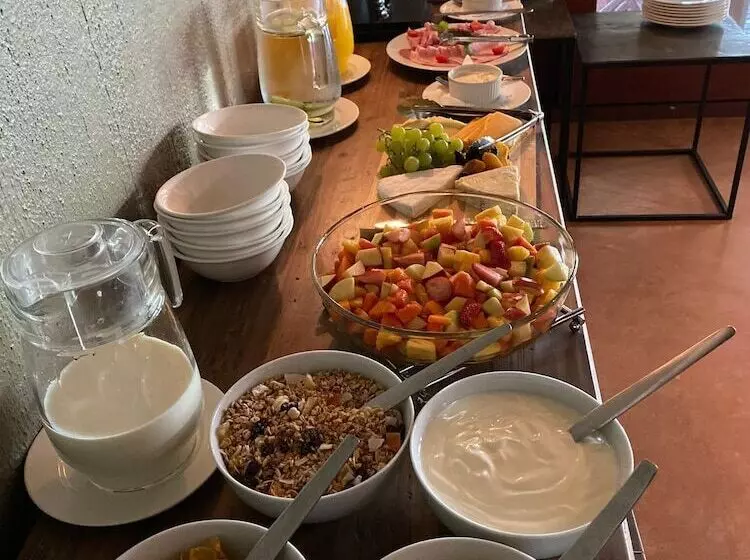 ホテル Emhosheni River Lodge