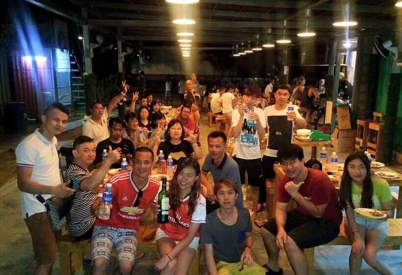 Отель Go Deeper Tioman