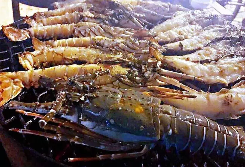 Hotelli Go Deeper Tioman