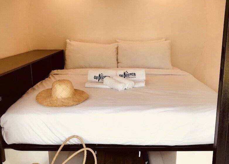 Отель Go Deeper Tioman