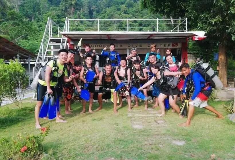 Hotelli Go Deeper Tioman