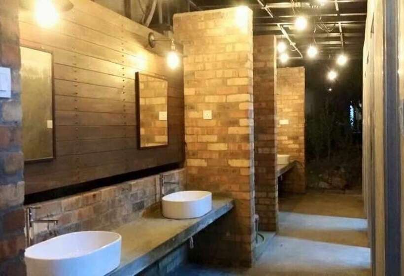 Отель Go Deeper Tioman