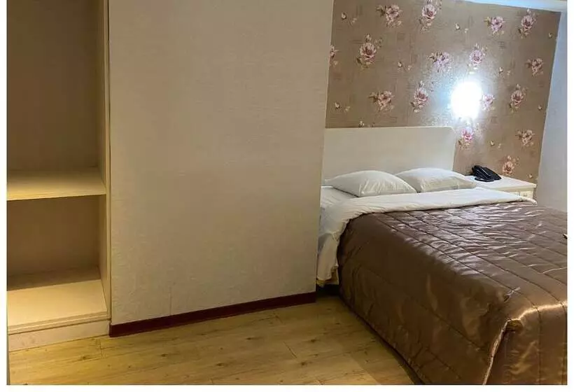 هتل Jing Chen Commercial