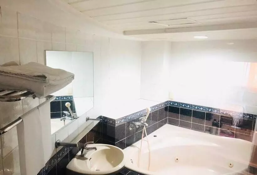 هتل Jing Chen Commercial