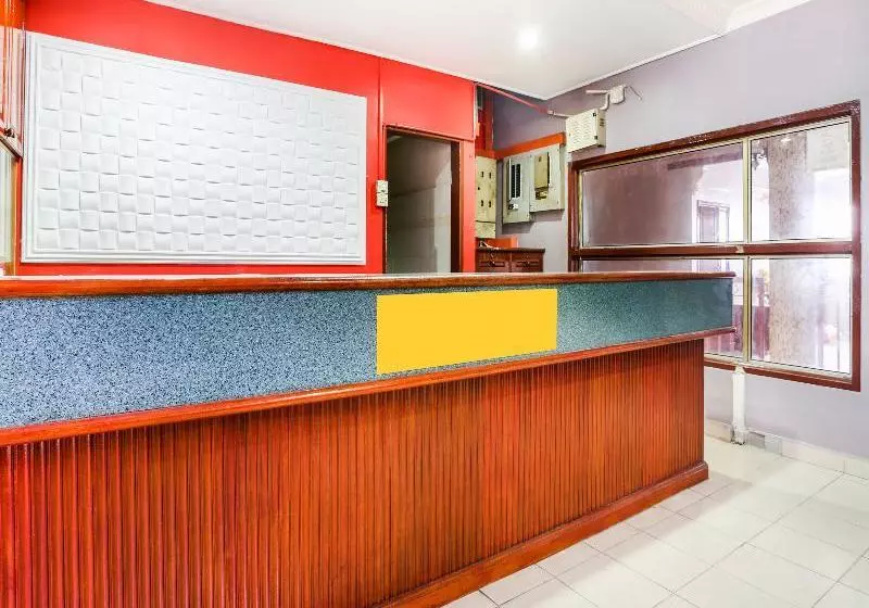 Spot On 89626 Hotel Dinar