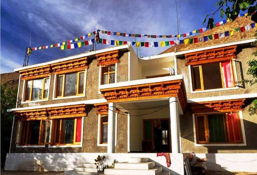 Hotel Tih The Himalayan Abode