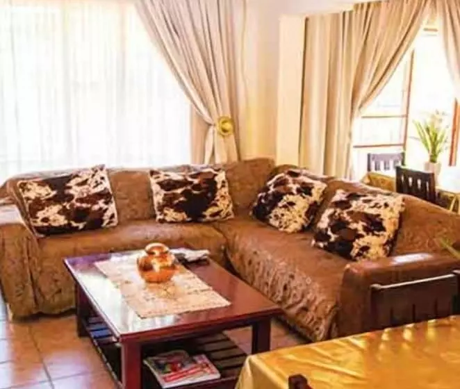 پانسیون Ekhaya Nelspruit Guest House