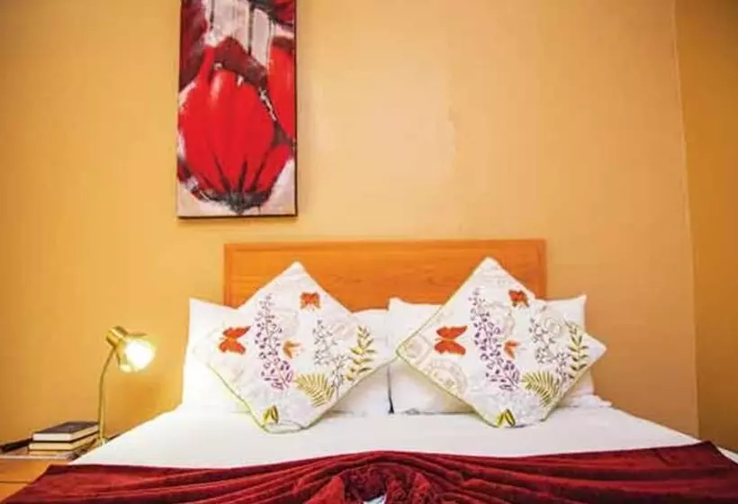پانسیون Ekhaya Nelspruit Guest House