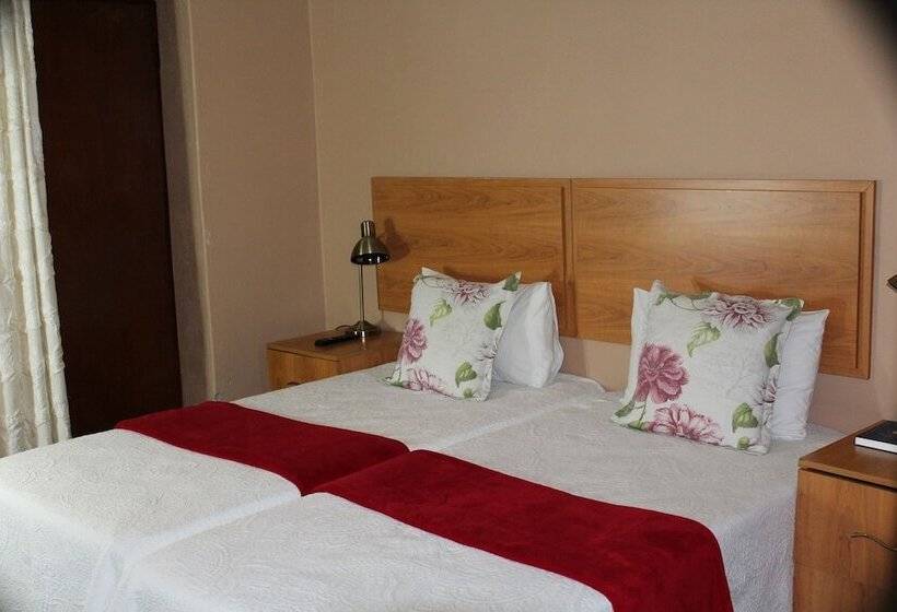 פנסיון Ekhaya Nelspruit Guest House