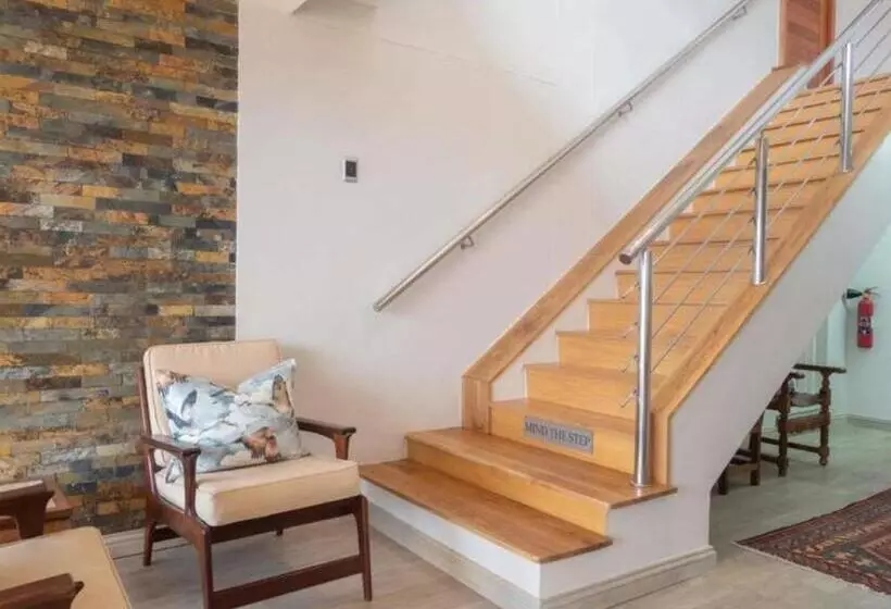 ペンション Hamilton House