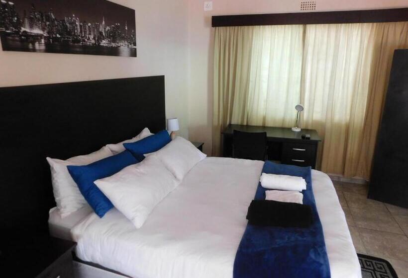 بنسيون Savannah Guest House