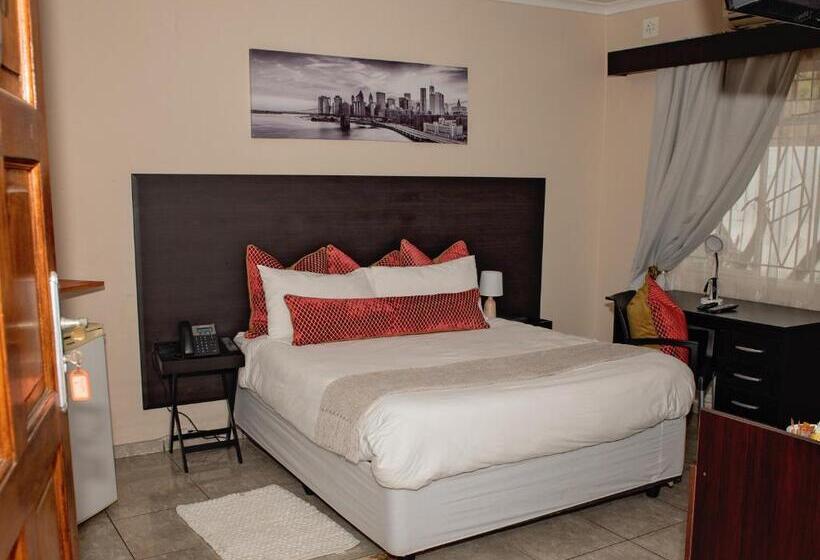 بنسيون Savannah Guest House