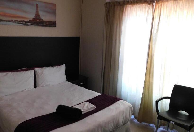 بنسيون Savannah Guest House