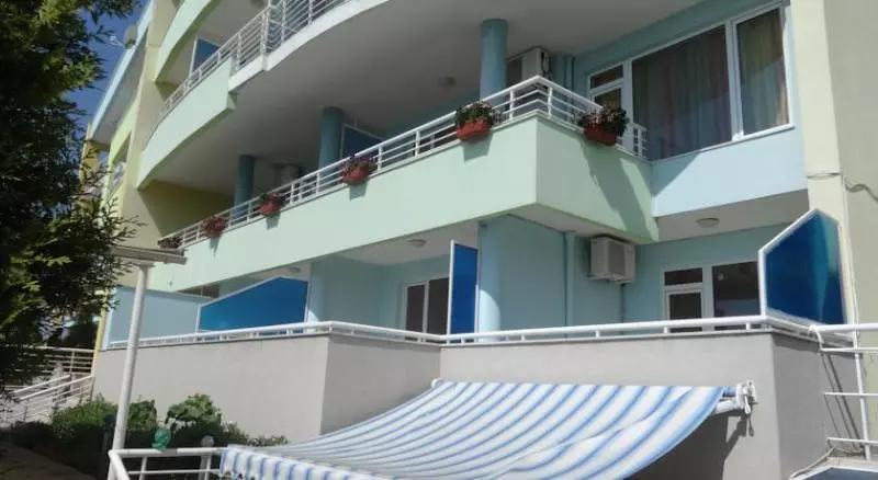 Perla Apartments