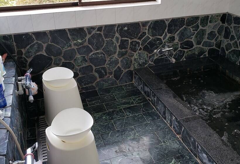 Рёкан Ikoisanso