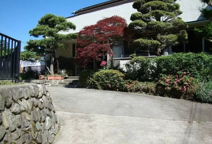 旅館 Ikoisanso