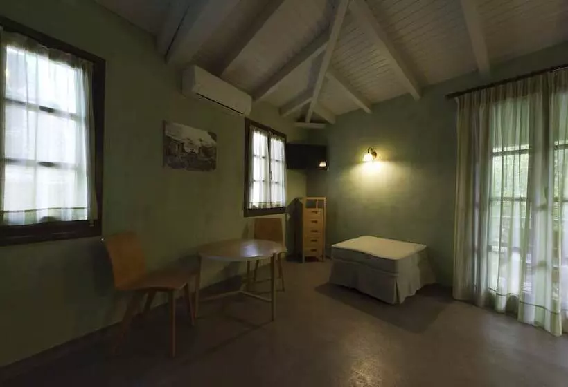 Small Luxury Hotel 1800