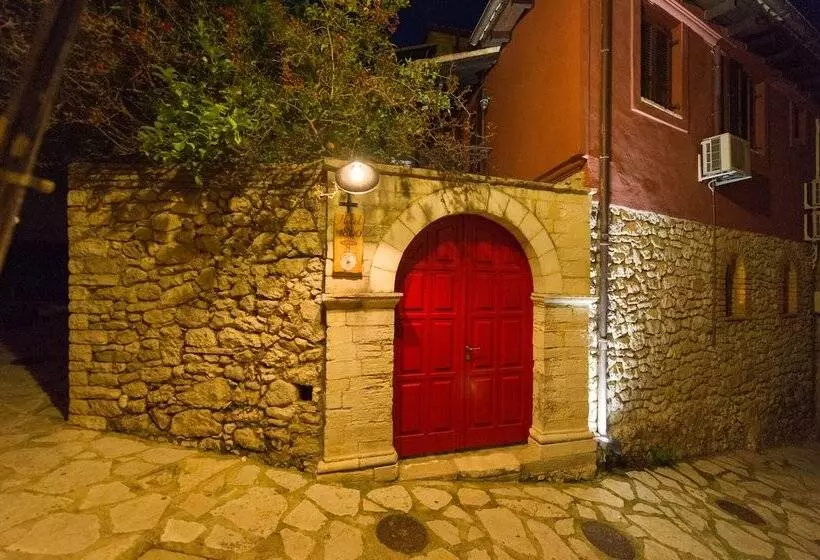 Small Luxury Hotel 1800