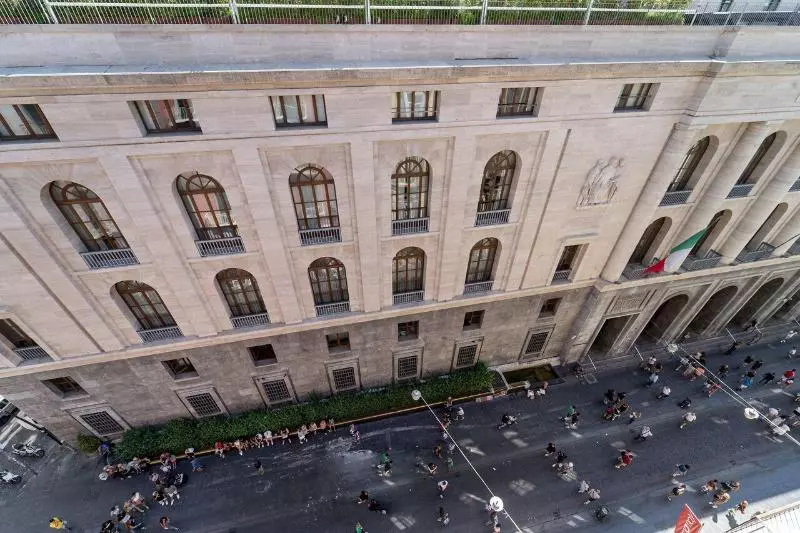 Hg Boutique Toledo, Napoli Centro, By Clapa Group