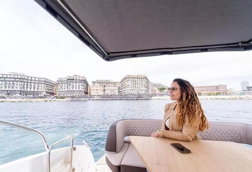 Hg Boutique Toledo, Napoli Centro, By Clapa Group