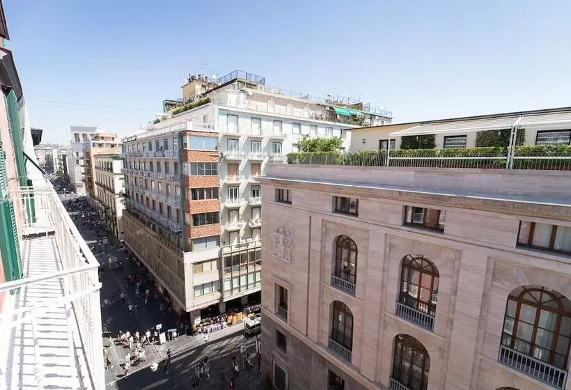 Hg Boutique Toledo, Napoli Centro, By Clapa Group