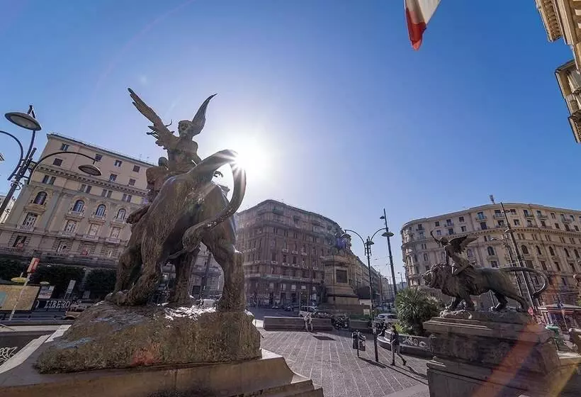 Hg Boutique Toledo, Napoli Centro, By Clapa Group