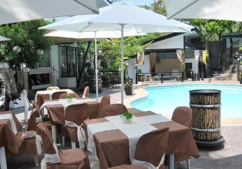 هتل Date & Dine Resort