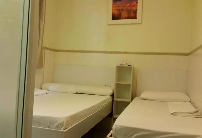 هتل Li Cheng Guesthouse