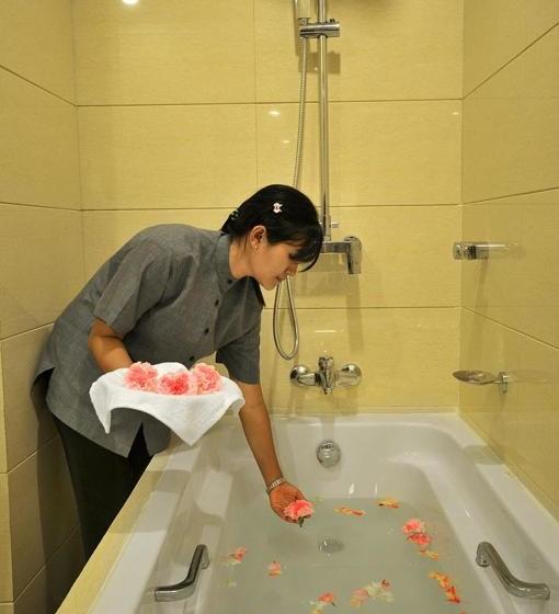 هتل Royal Golden View