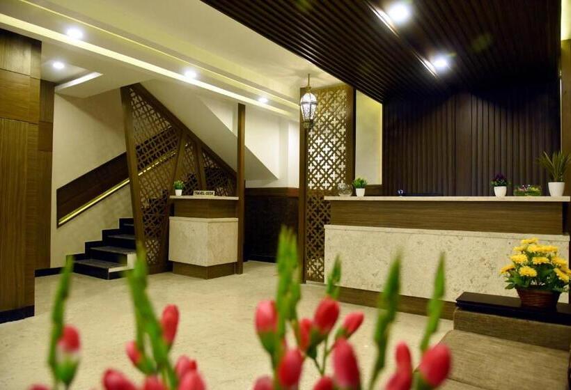 The Hydel Park   Business Class Hotel   Near Central Railway Station