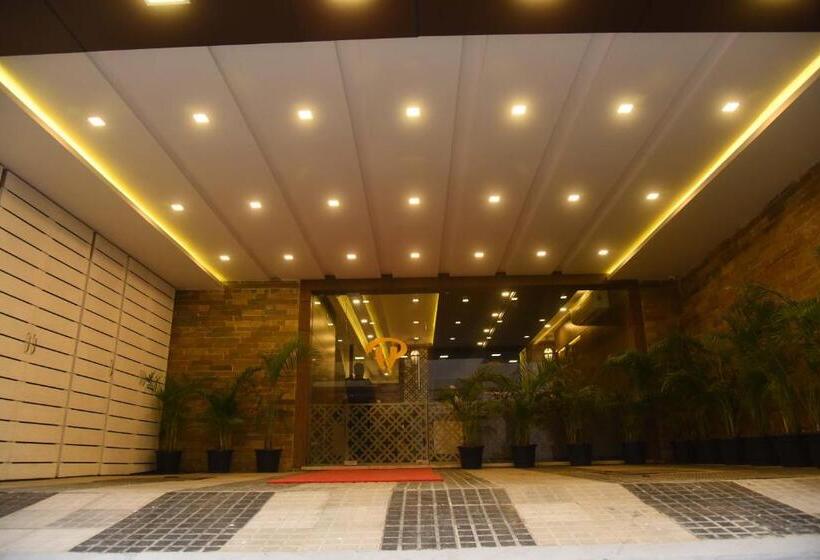 The Hydel Park   Business Class Hotel   Near Central Railway Station