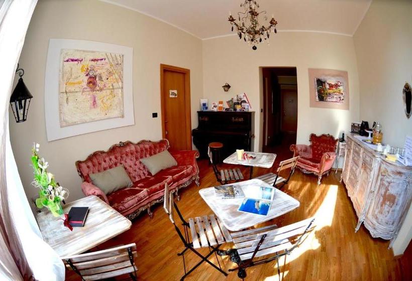 La Corte Room & Breakfast