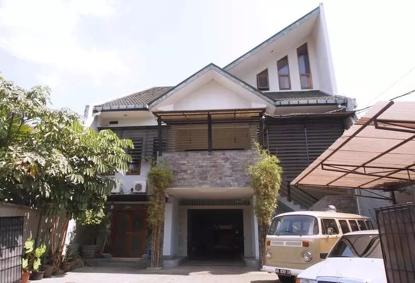 Pensió Ct 195 Guesthouse