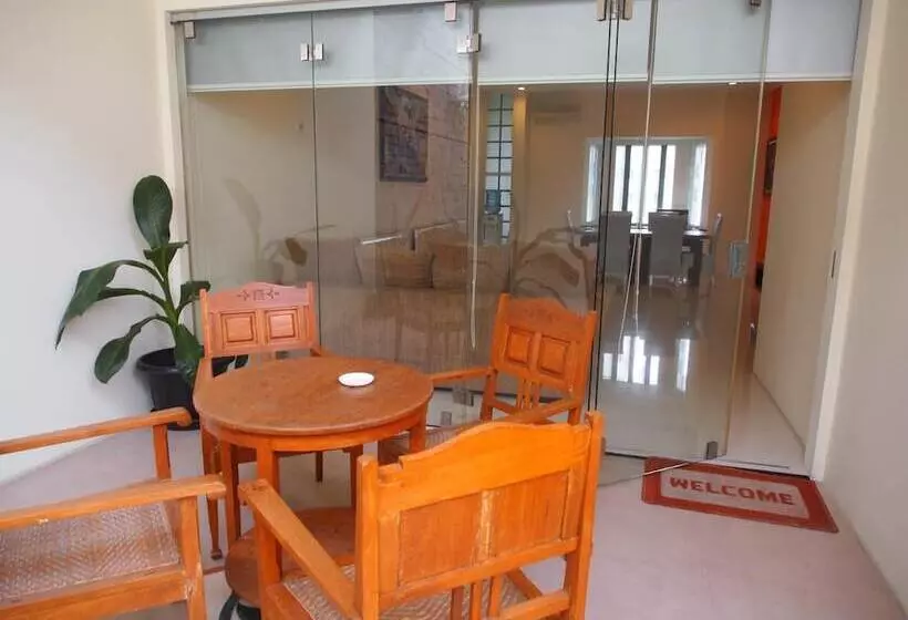 Pensió Ct 195 Guesthouse