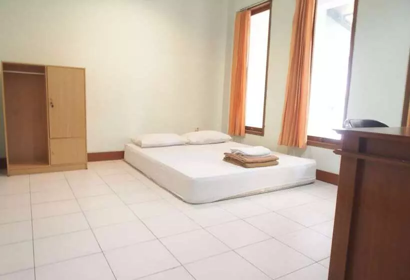 Pensió Ct 195 Guesthouse