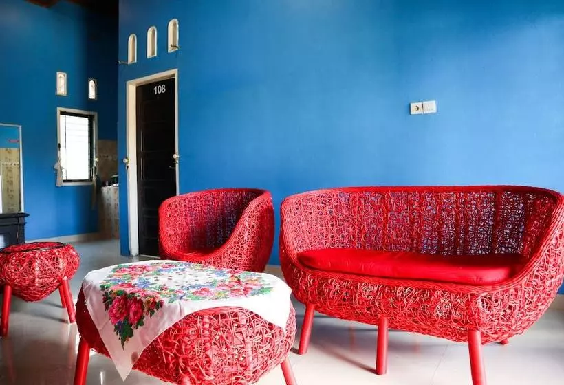 Retkeilymaja Delima Guest House Syariah By Oyo Rooms