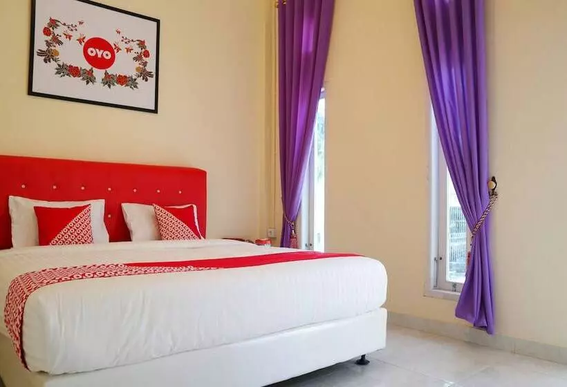 Retkeilymaja Delima Guest House Syariah By Oyo Rooms