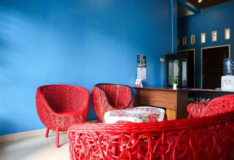 Retkeilymaja Delima Guest House Syariah By Oyo Rooms