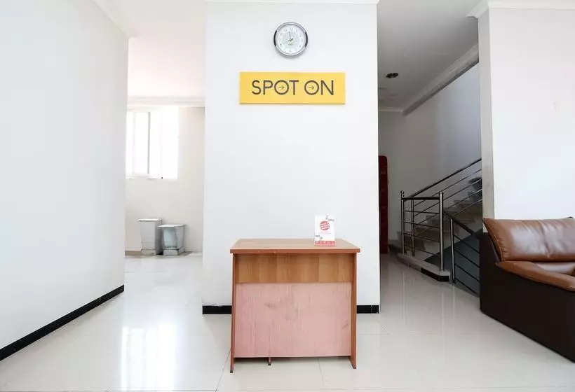 هاستل Spot On 1800 Ed Ed Residence