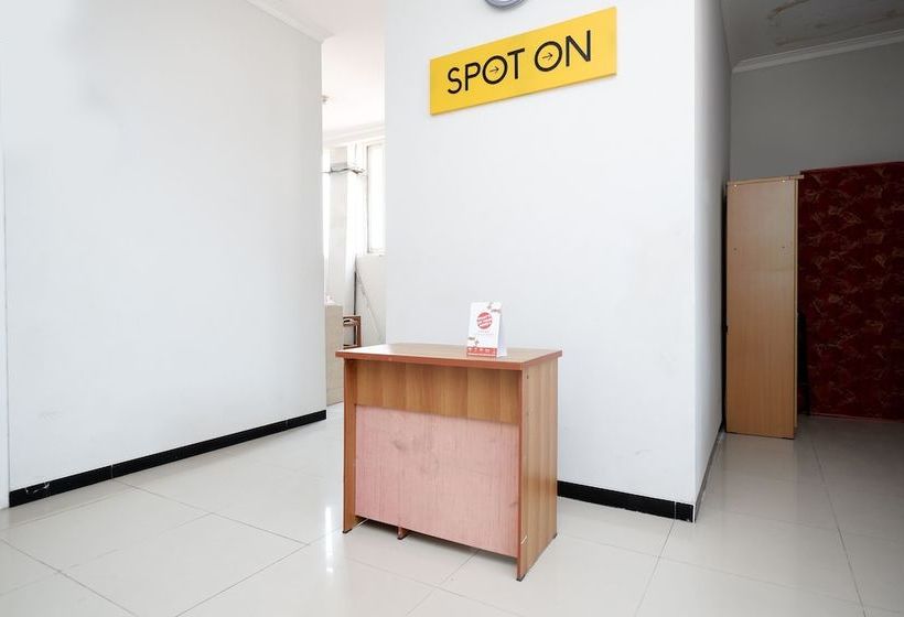 هاستل Spot On 1800 Ed Ed Residence